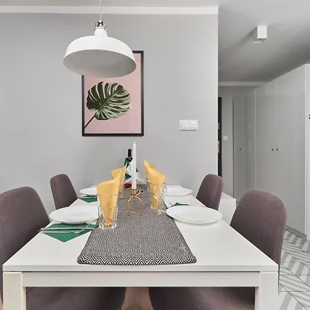 Kotlarska Market Square Apartment With Airconditioning By Noclegi Renters Breslavia Exterior foto